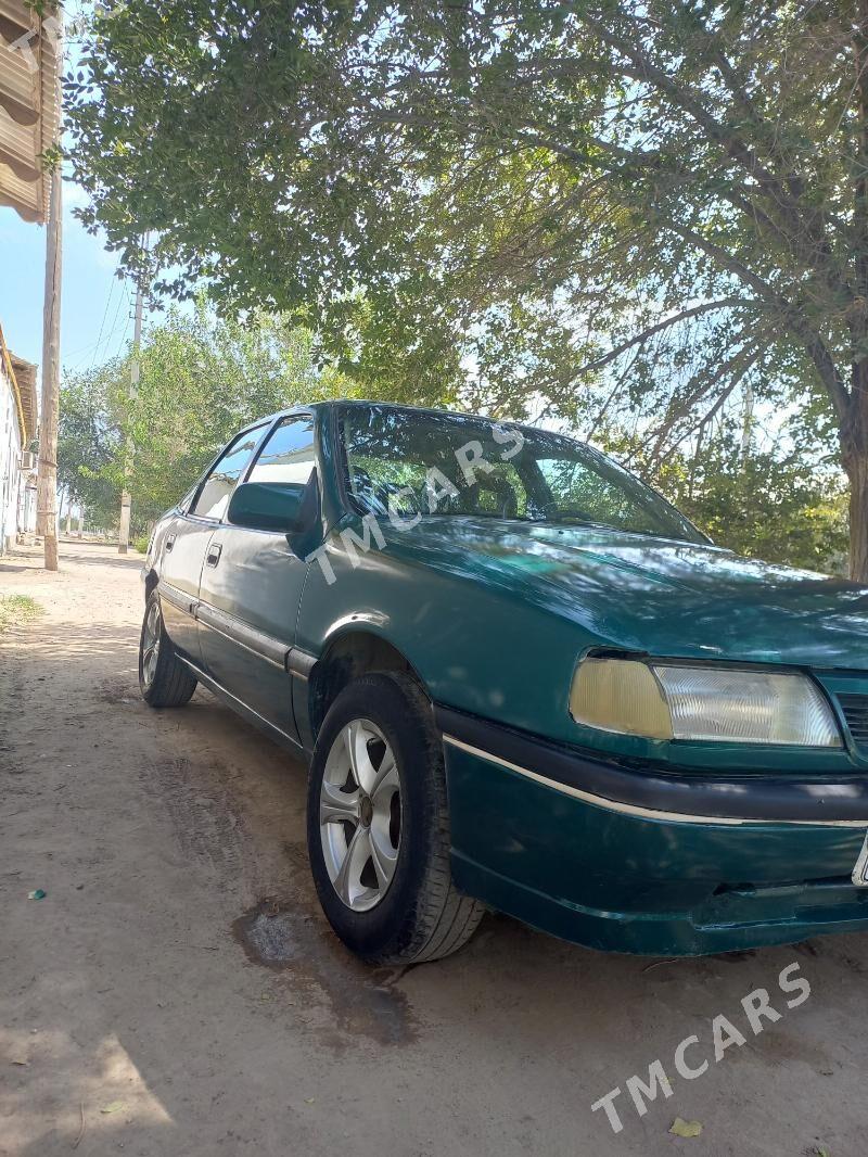 Opel Vectra 1990 - 22 000 TMT - Болдумсаз - img 6