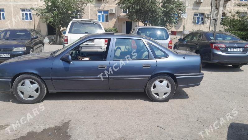 Opel Vectra 1995 - 44 000 TMT - Дашогуз - img 2