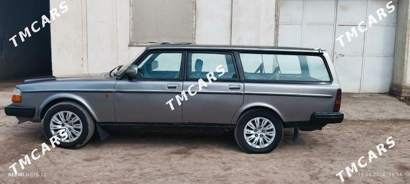 Volvo 240 1989 - 16 000 TMT - Гурбансолтан Едже - img 3