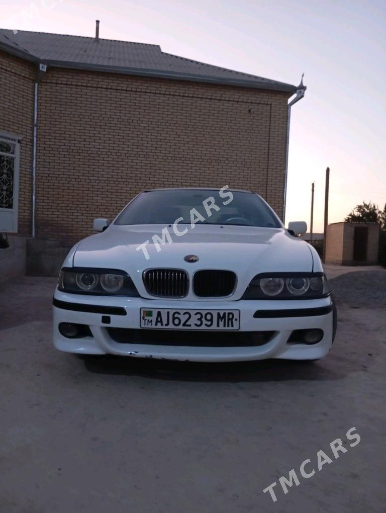 BMW E39 1998 - 66 000 TMT - Sakarçäge - img 4