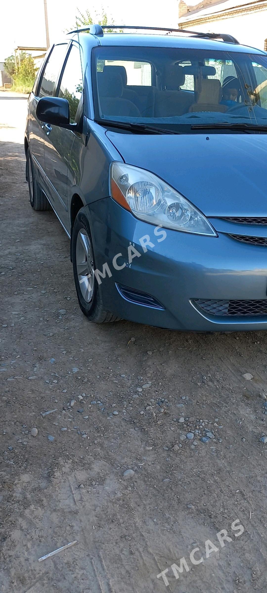 Toyota Sienna 2007 - 170 000 TMT - Wekilbazar - img 5