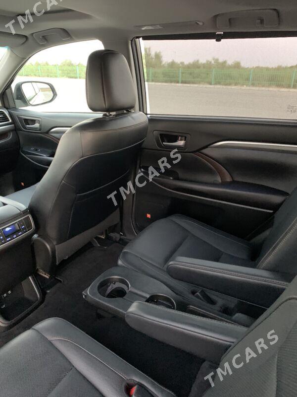 Toyota Highlander 2017 - 530 000 TMT - Aşgabat - img 9