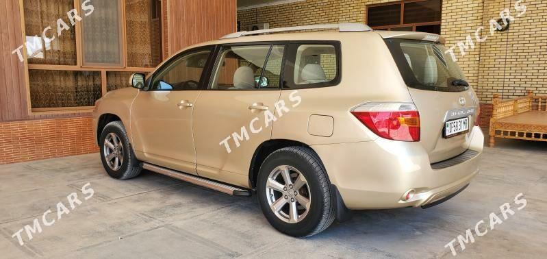 Toyota Highlander 2009 - 240 000 TMT - Мары - img 3