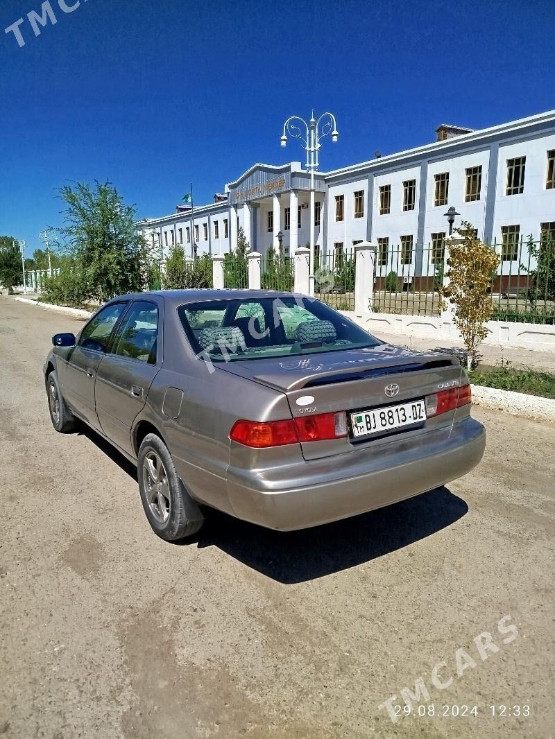 Toyota Camry 2000 - 125 000 TMT - Болдумсаз - img 3