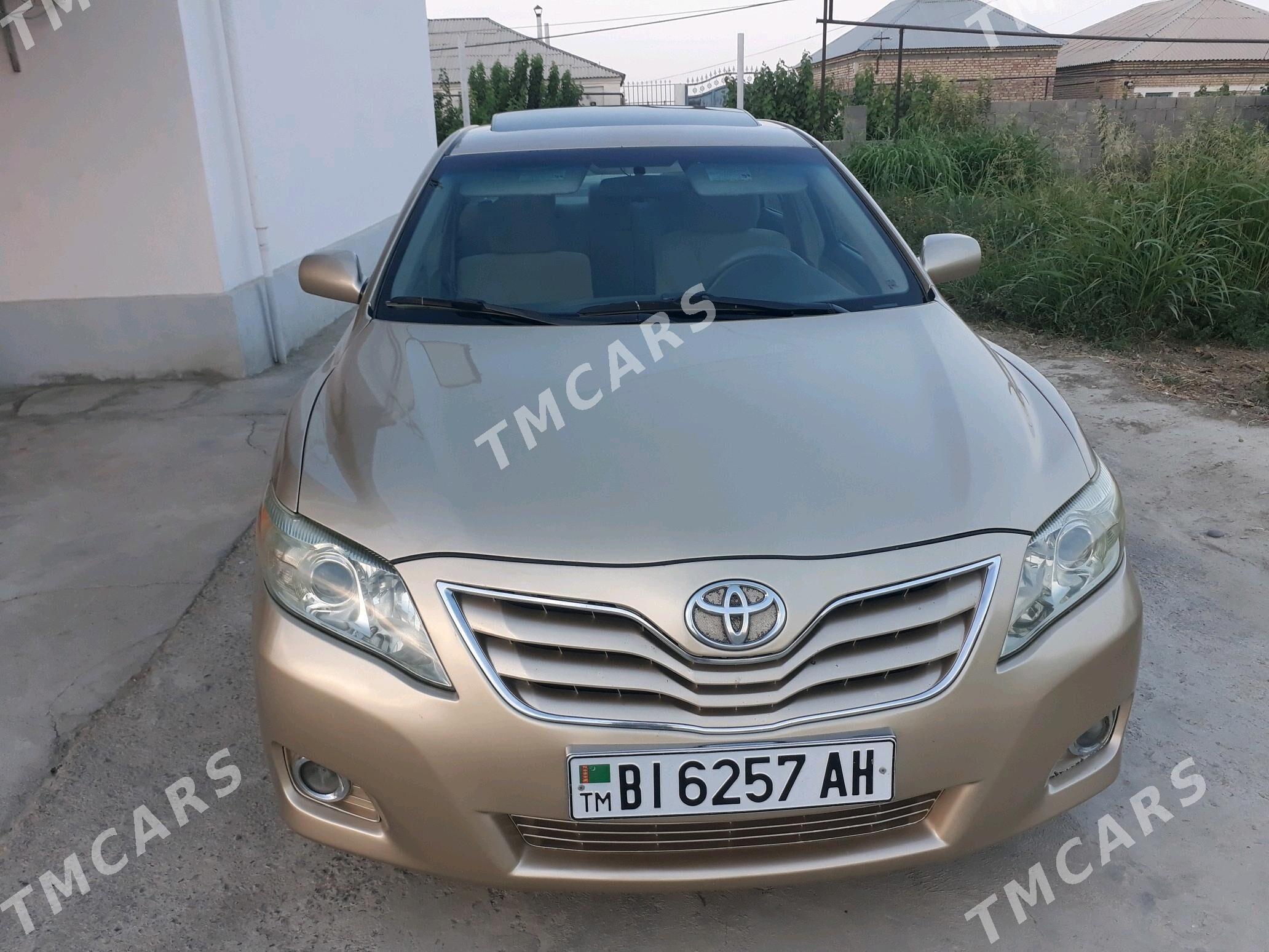 Toyota Camry 2011 - 175 000 TMT - Гёкдепе - img 2