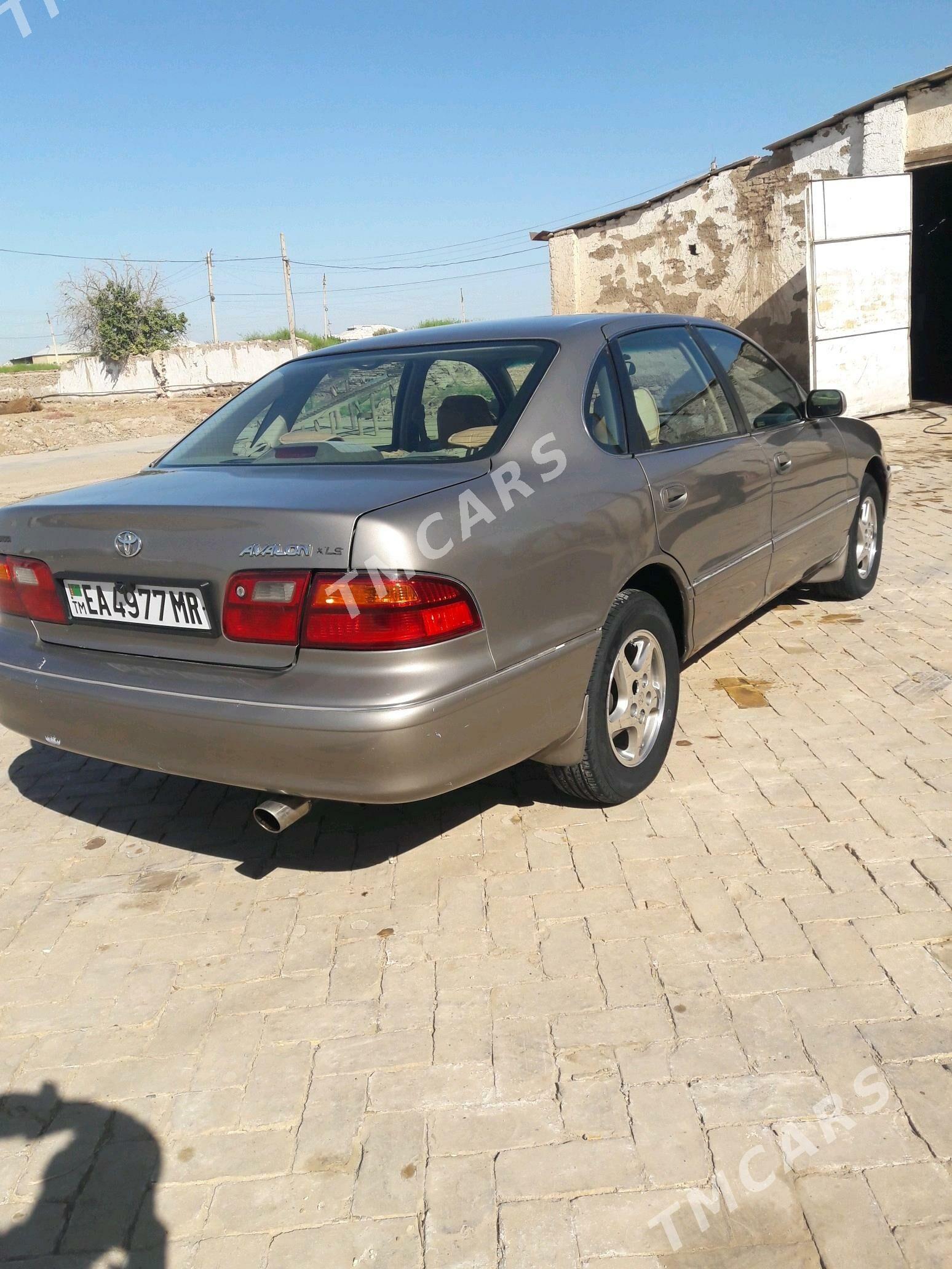 Toyota Avalon 1998 - 115 000 TMT - Туркменгала - img 4