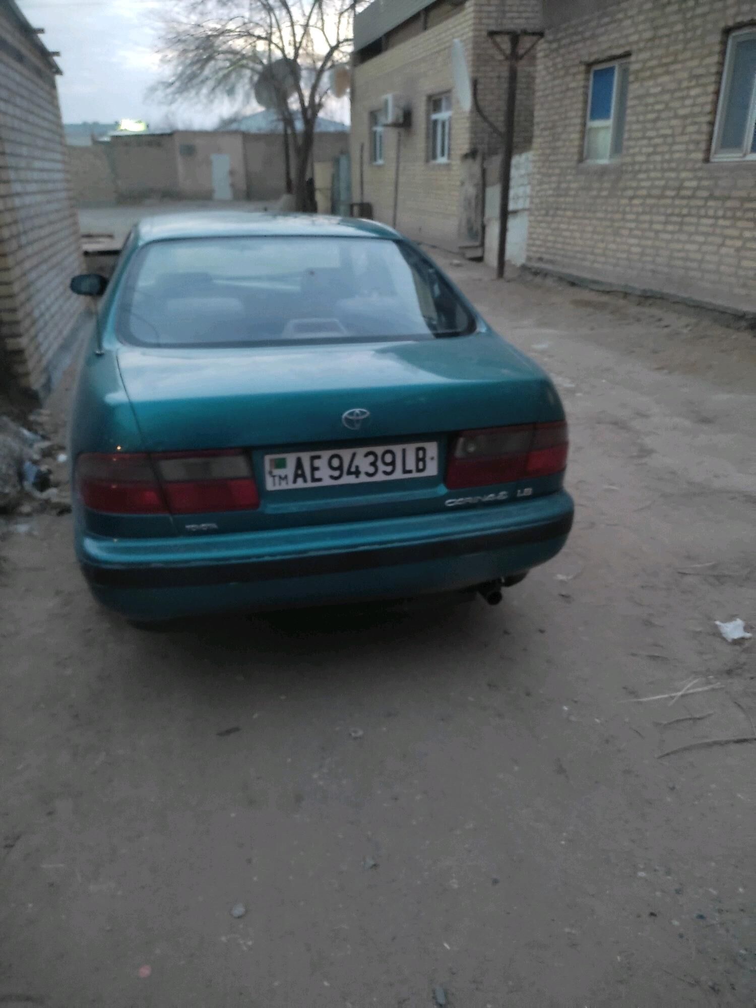 Toyota Carina 1997 - 45 000 TMT - Gazojak - img 4