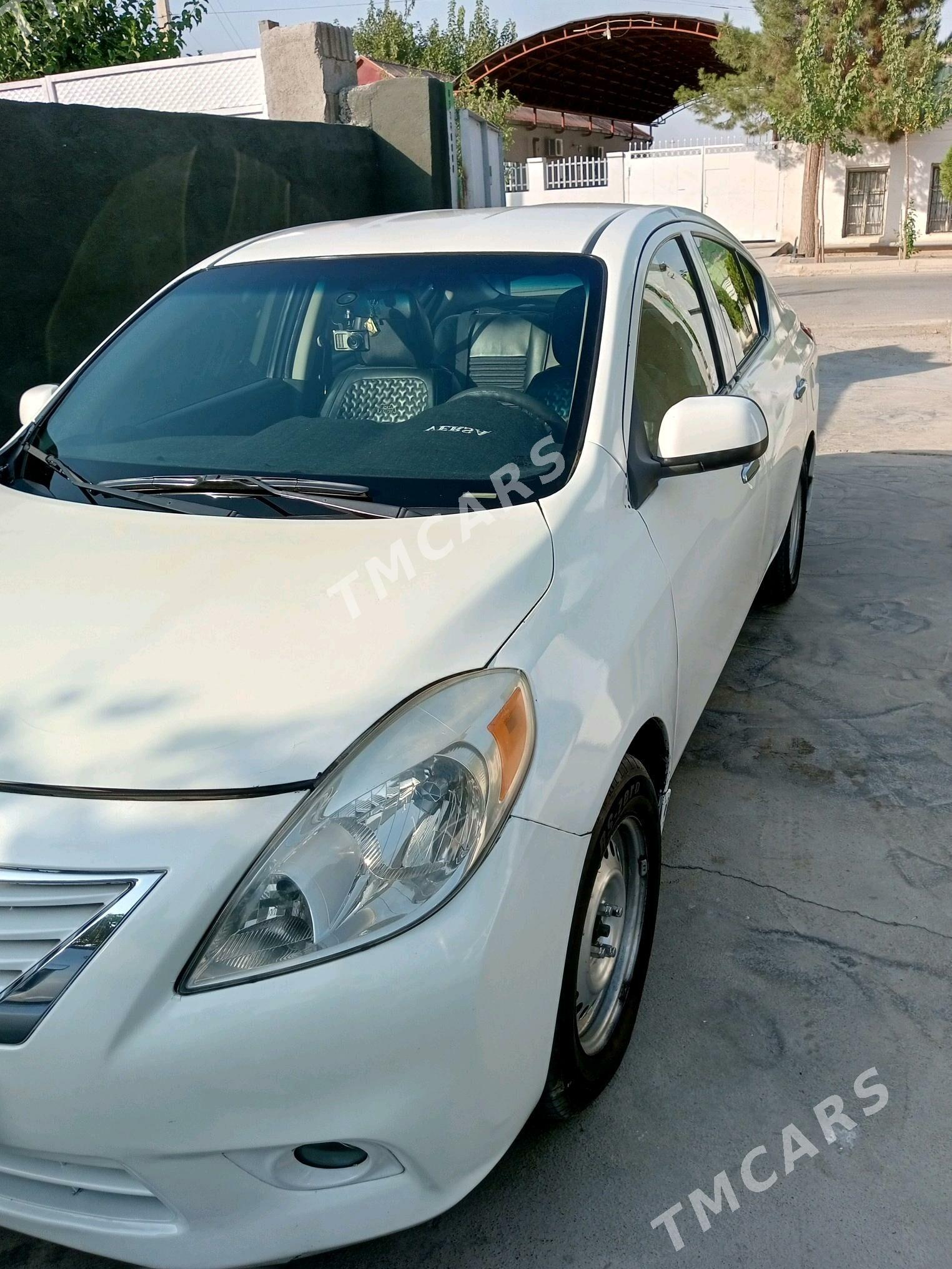 Nissan Versa 2012 - 85 000 TMT - Ялкым - img 3