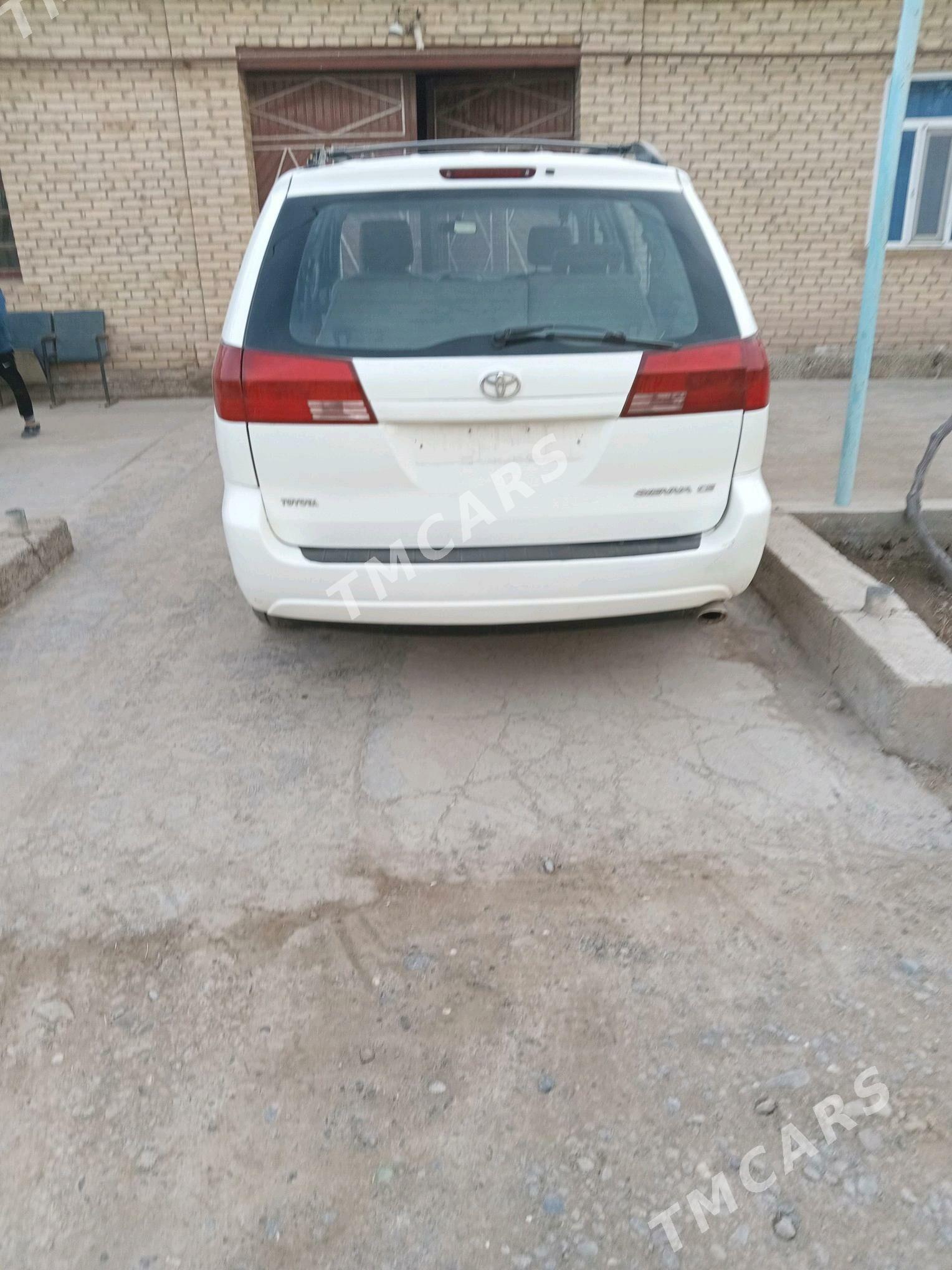 Toyota Sienna 2004 - 175 000 TMT - Дянев - img 4