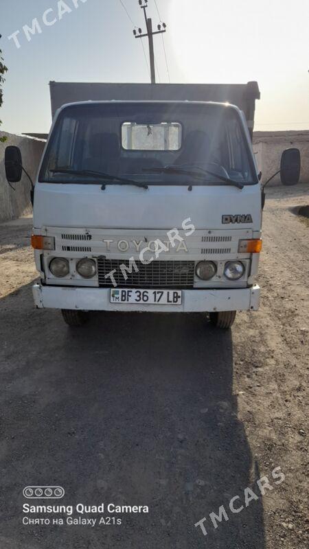 Toyota Dyna 1994 - 160 000 TMT - Магданлы - img 3