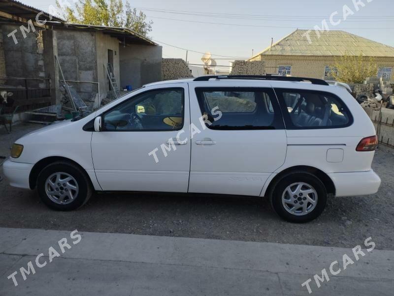 Toyota Sienna 2002 - 150 000 TMT - Aşgabat - img 4