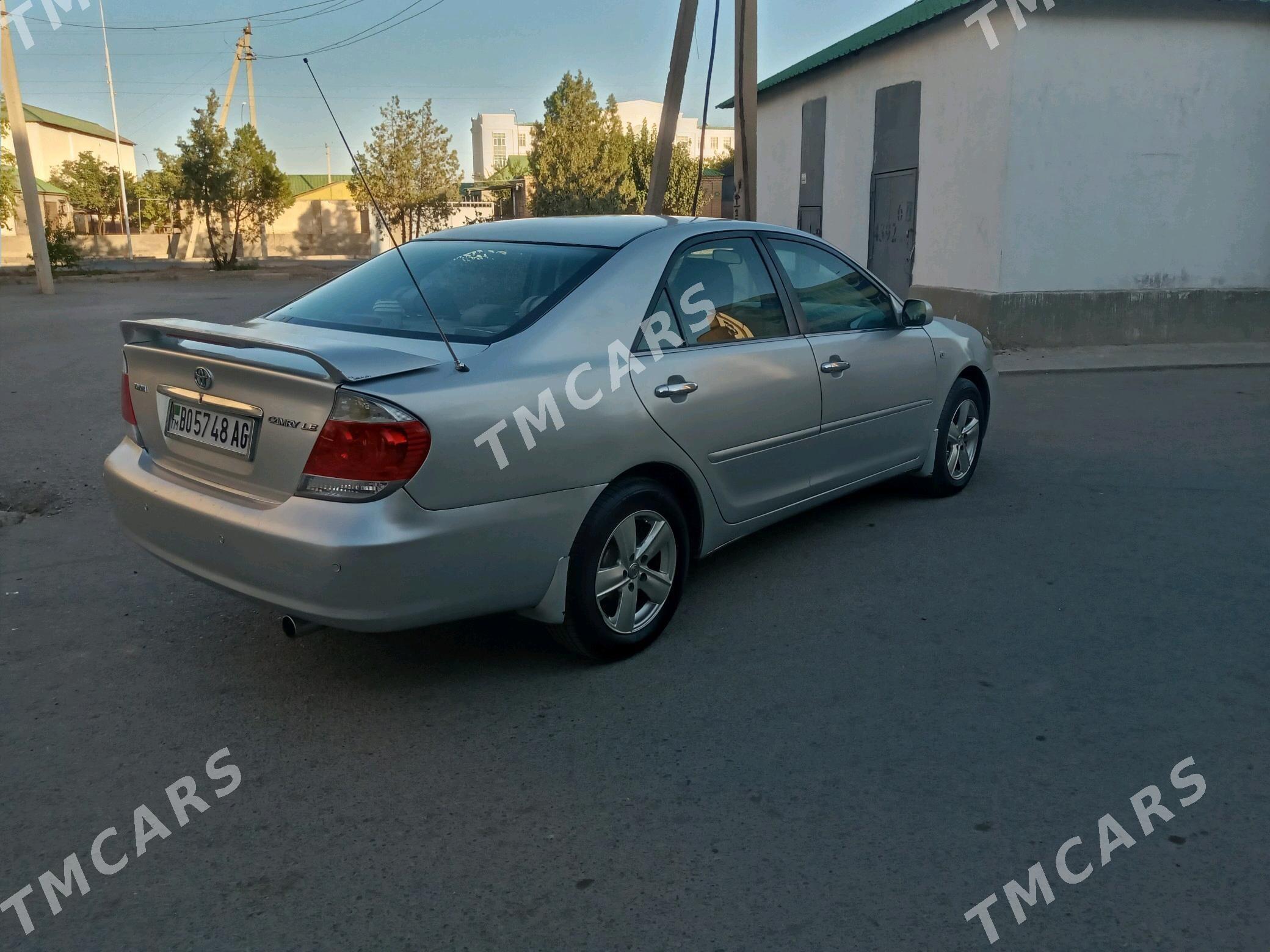 Toyota Camry 2004 - 135 000 TMT - Büzmeýin - img 6