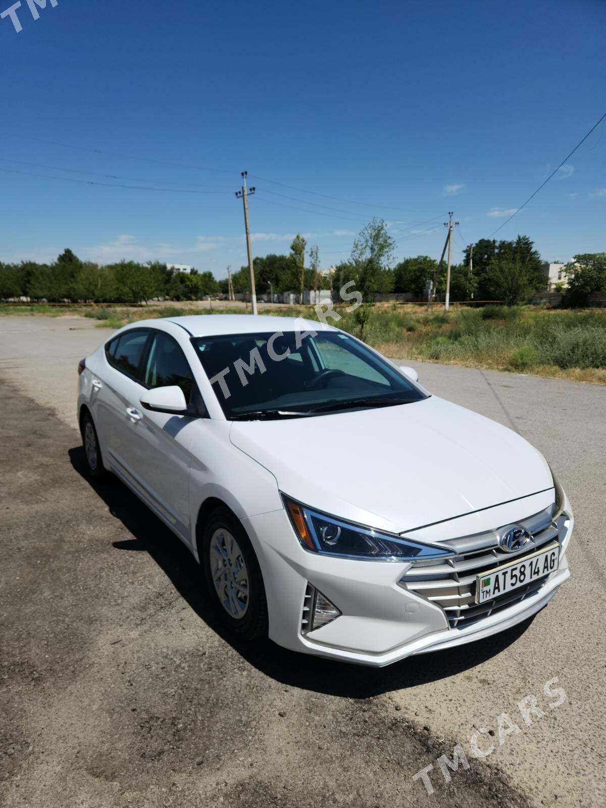 Hyundai Elantra 2019 - 215 000 TMT - Kim raýon - img 3