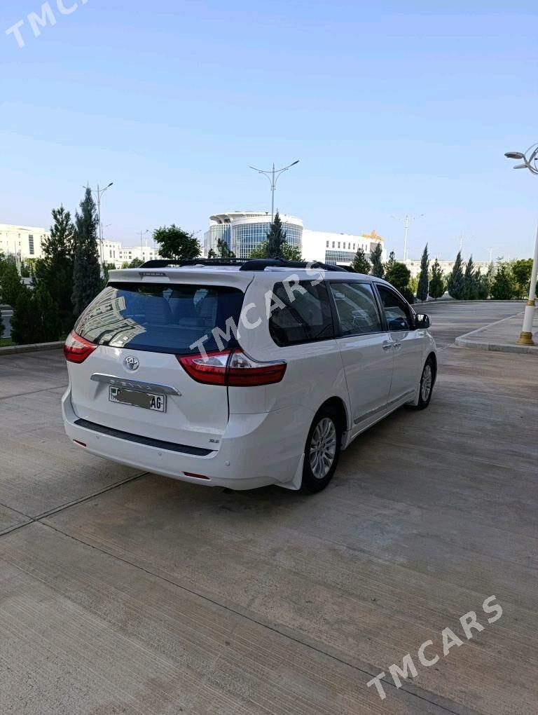 Toyota Sienna 2017 - 351 000 TMT - Ашхабад - img 4