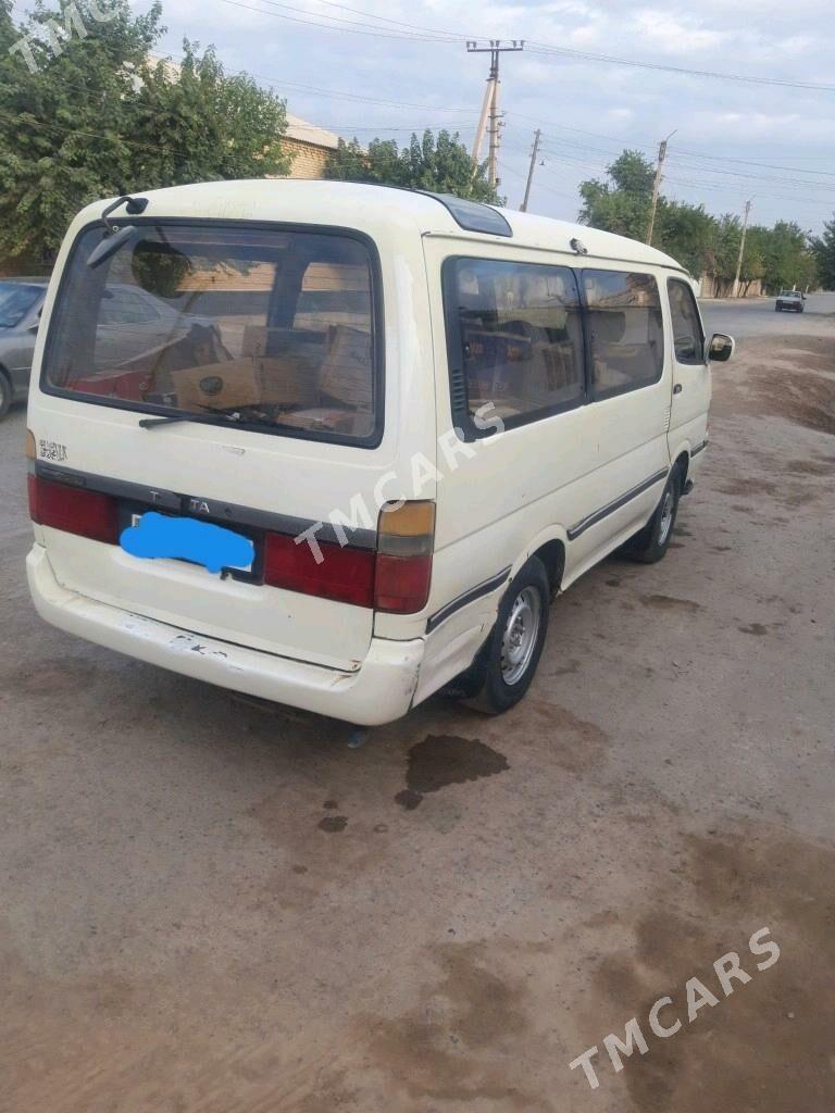 Toyota Hiace 1993 - 60 000 TMT - Теджен - img 2