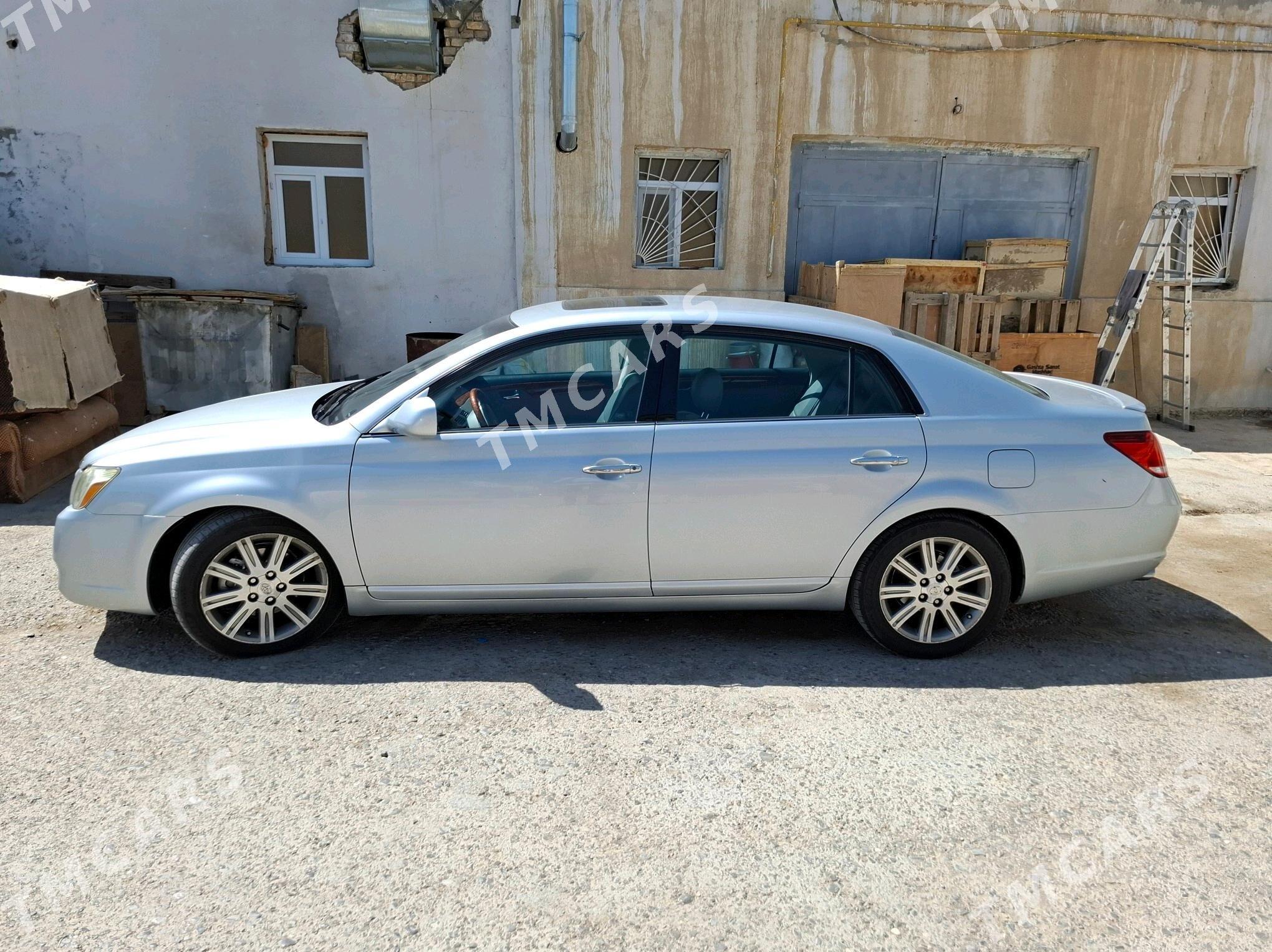 Toyota Avalon 2006 - 186 200 TMT - ул. Московская (10 йыл абаданчылык ш.) - img 3