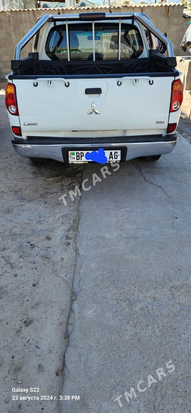 Mitsubishi L200 2013 - 190 000 TMT - Aşgabat - img 2