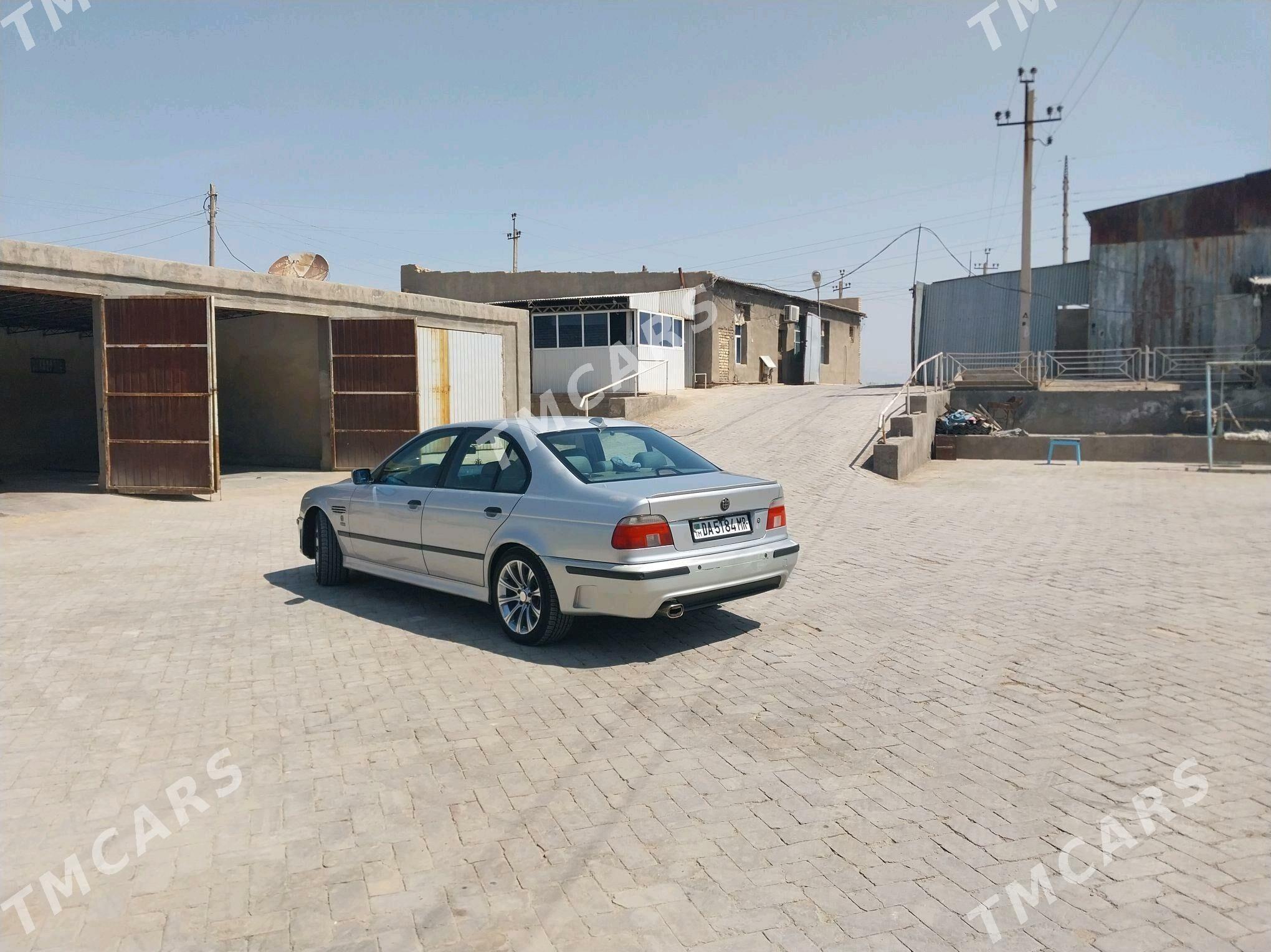 BMW E39 2000 - 100 000 TMT - Ёлётен - img 5