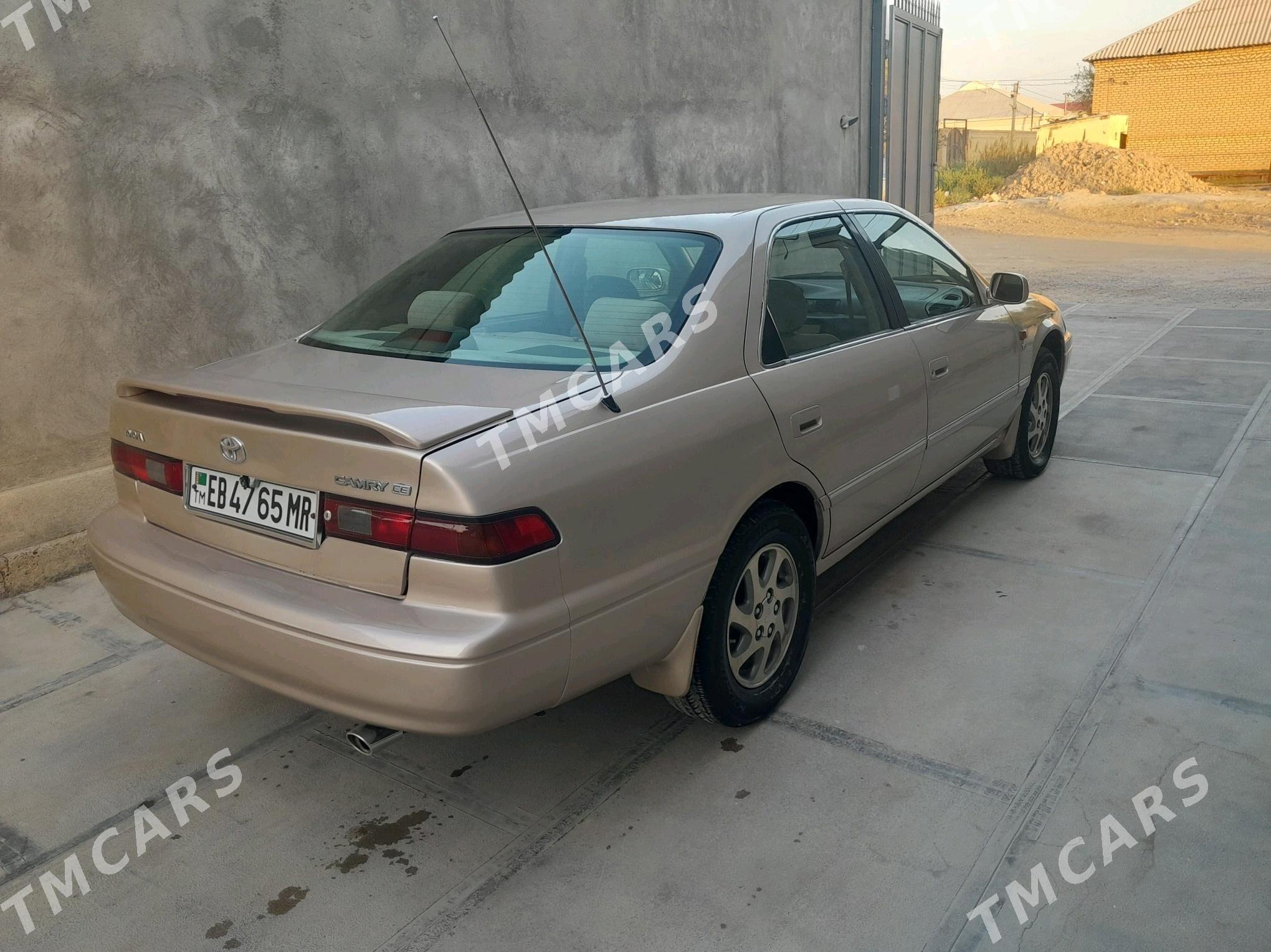 Toyota Camry 1997 - 118 000 TMT - Baýramaly - img 3