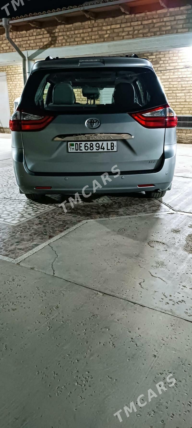 Toyota Sienna 2019 - 487 500 TMT - Türkmenabat - img 2