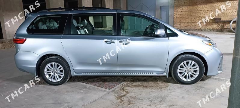 Toyota Sienna 2019 - 487 500 TMT - Türkmenabat - img 3