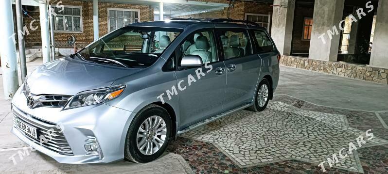 Toyota Sienna 2019 - 487 500 TMT - Türkmenabat - img 5