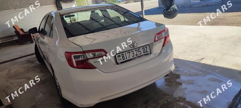 Toyota Camry 2012 - 200 000 TMT - Daşoguz - img 3