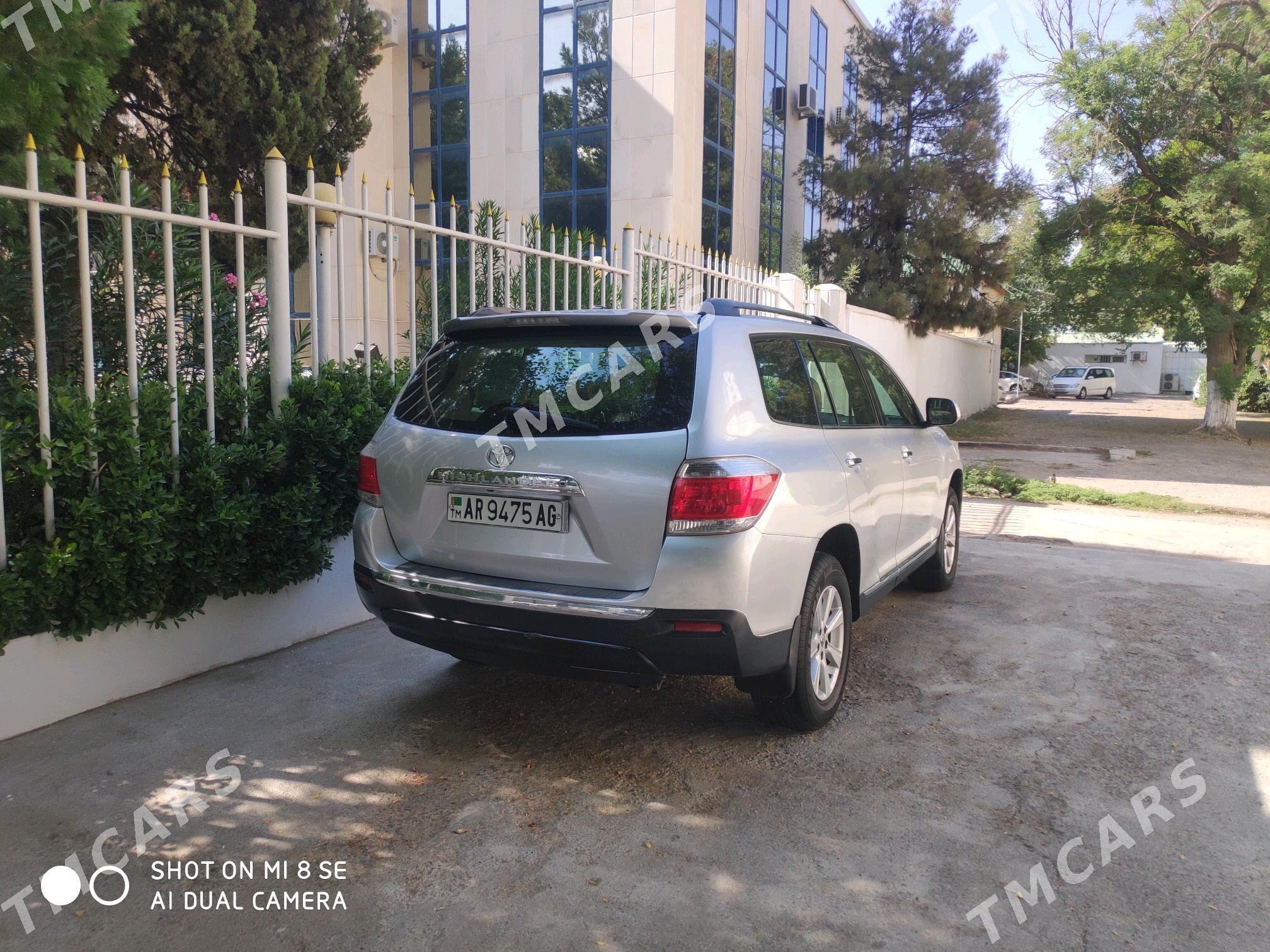 Toyota Highlander 2011 - 290 000 TMT - Moskowskiý köç. (10 ýyl abadançylyk şaýoly) - img 2