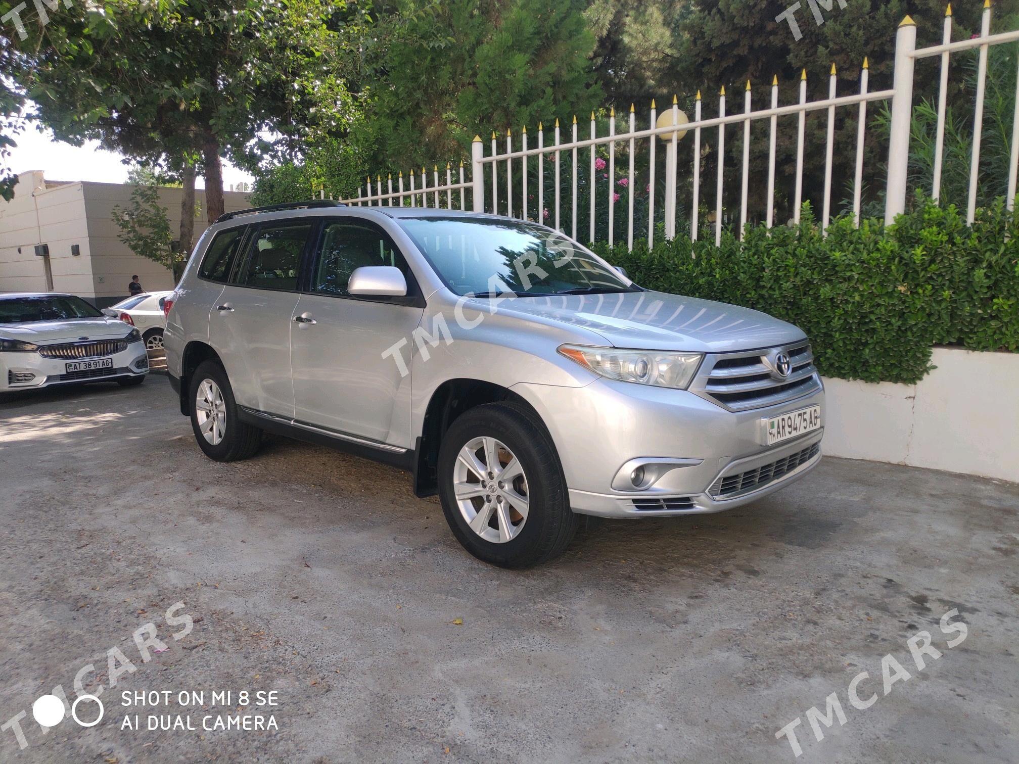 Toyota Highlander 2011 - 290 000 TMT - Moskowskiý köç. (10 ýyl abadançylyk şaýoly) - img 4