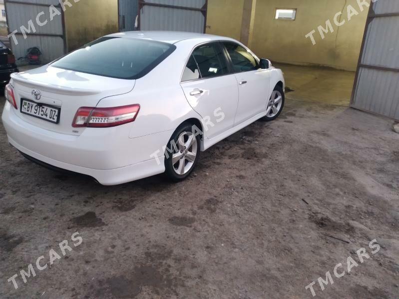 Toyota Camry 2010 - 175 000 TMT - Köneürgenç - img 3