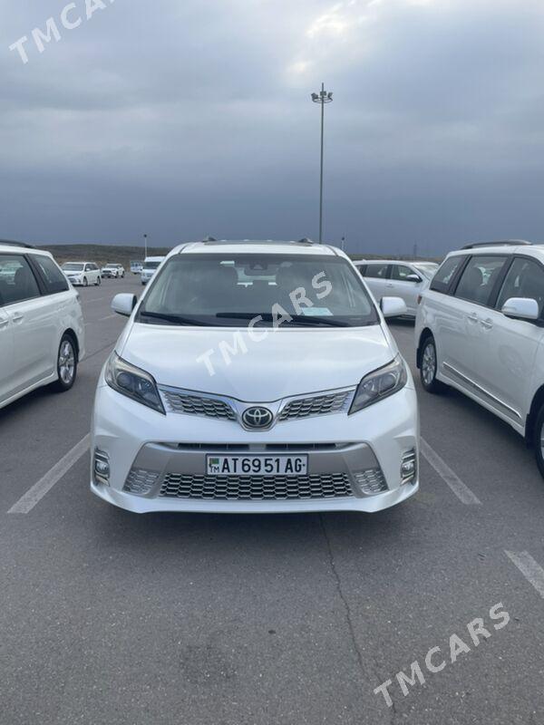 Toyota Sienna 2018 - 362 000 TMT - Aşgabat - img 8