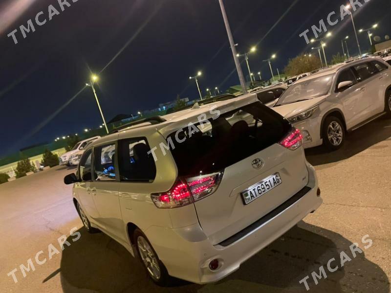 Toyota Sienna 2018 - 362 000 TMT - Aşgabat - img 7