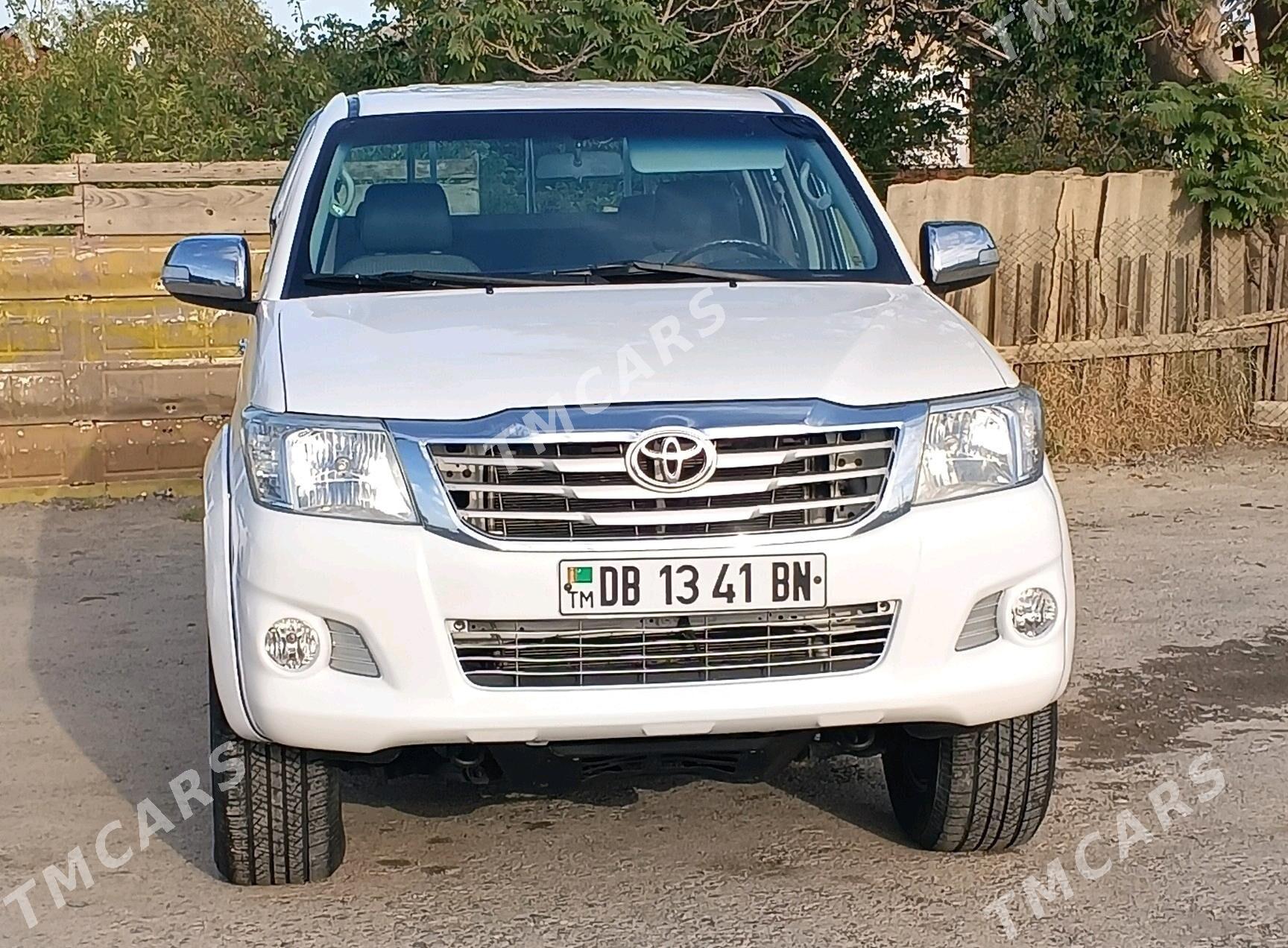 Toyota Hilux 2012 - 275 000 TMT - Bedew - img 7