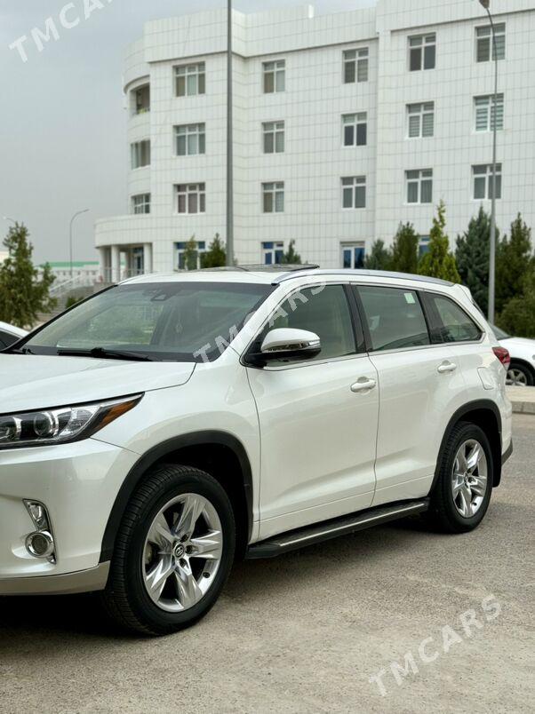 Toyota Highlander 2017 - 465 000 TMT - Гуртли - img 4