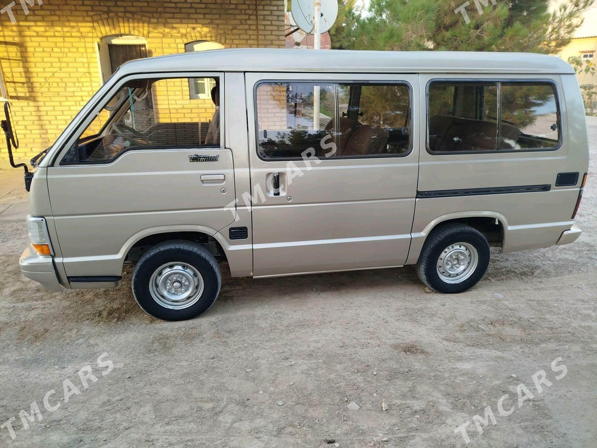 Toyota Hiace 1989 - 50 000 TMT - Сакарчага - img 5