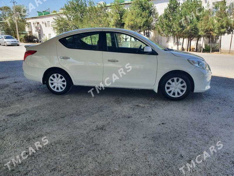 Nissan Versa 2011 - 92 000 TMT - Änew - img 2