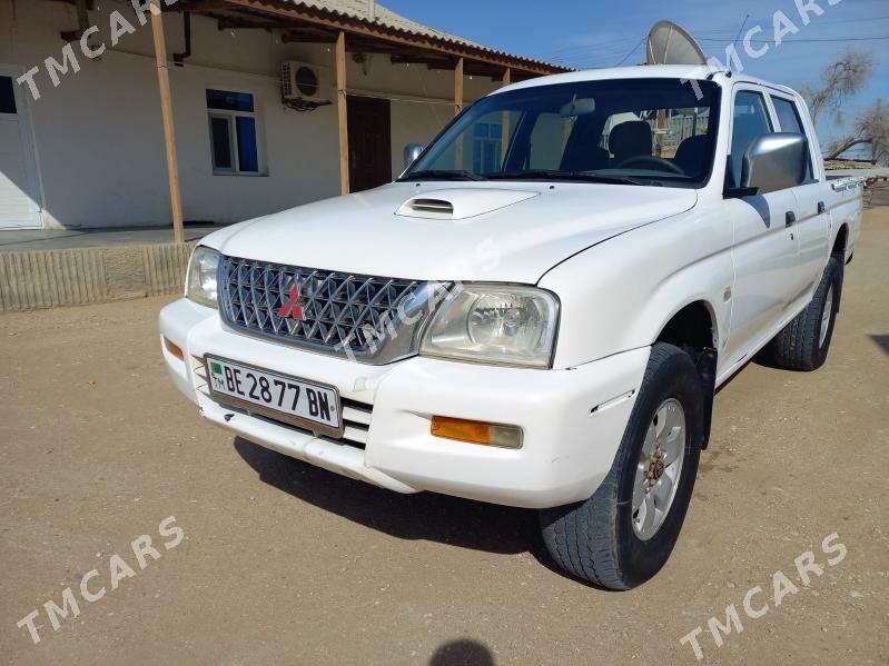 Mitsubishi L200 2004 - 95 000 TMT - Эсенгулы - img 4