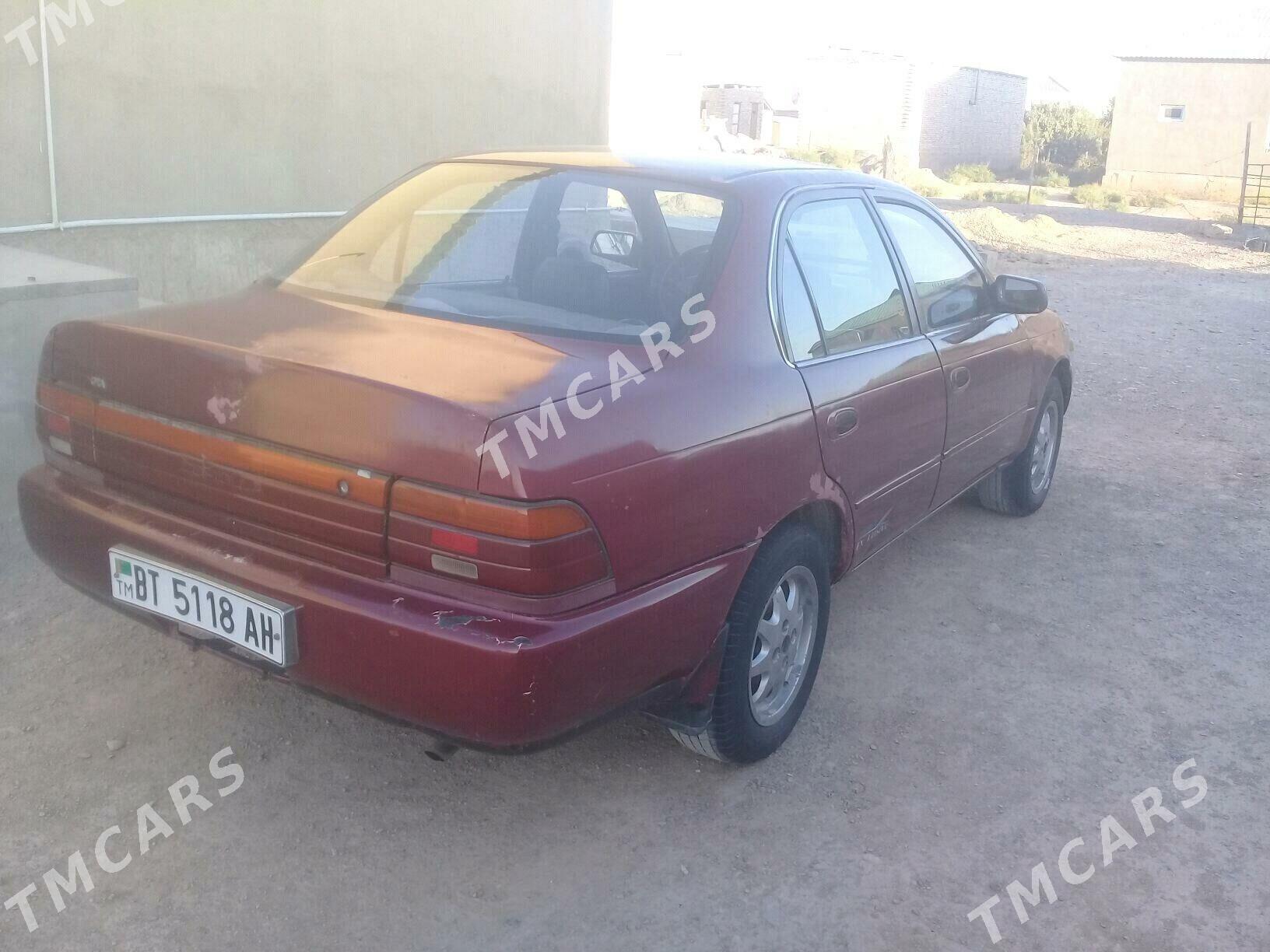 Toyota Corolla 1992 - 28 000 TMT - Теджен - img 4