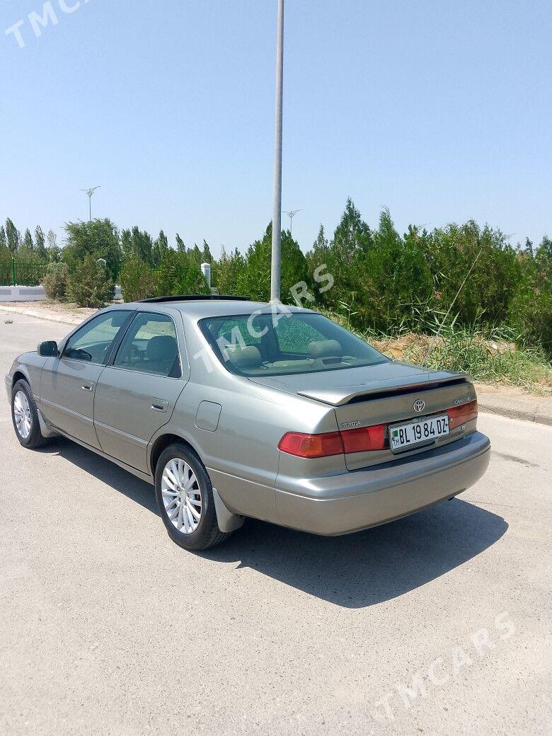 Toyota Camry 2001 - 140 000 TMT - Дашогуз - img 5