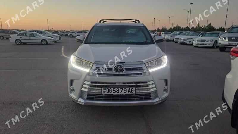 Toyota Highlander 2018 - 505 000 TMT - Aşgabat - img 9