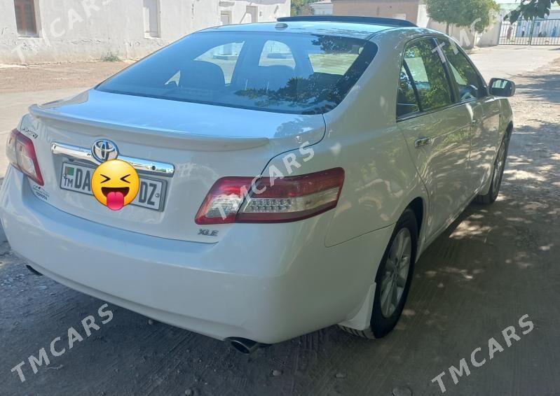 Toyota Camry 2011 - 215 000 TMT - Дашогуз - img 2