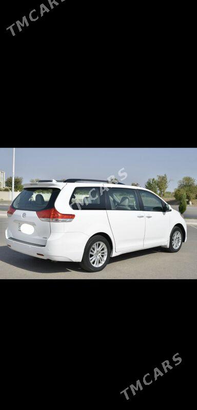 Toyota Sienna 2011 - 280 000 TMT - Ашхабад - img 5