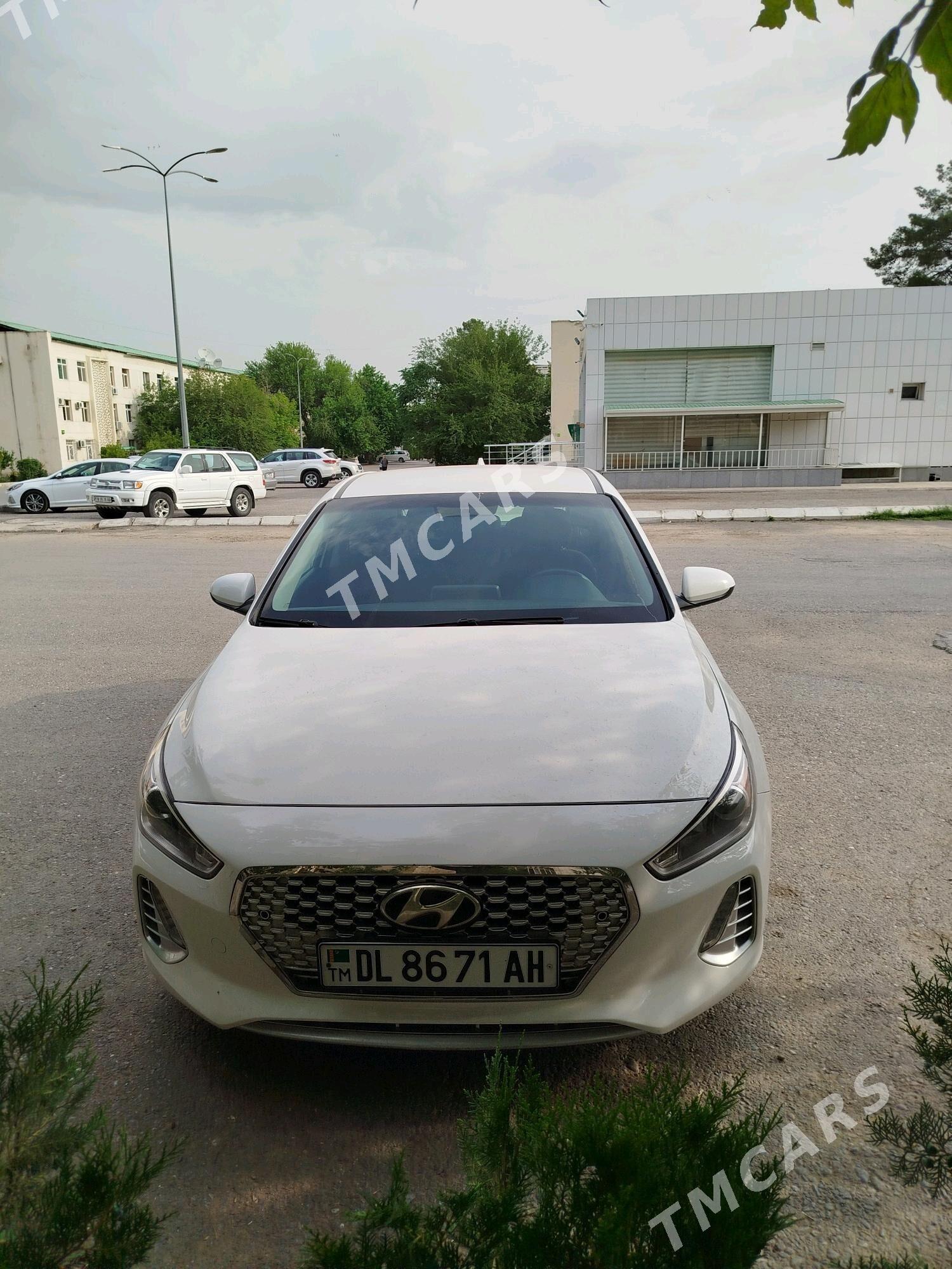 Hyundai Elantra GT 2018 - 190 000 TMT - Ашхабад - img 3