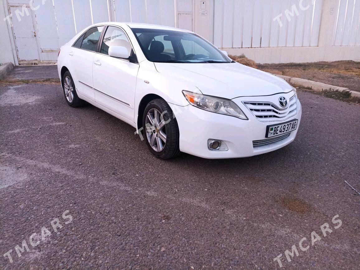 Toyota Camry 2011 - 152 000 TMT - Ашхабад - img 2