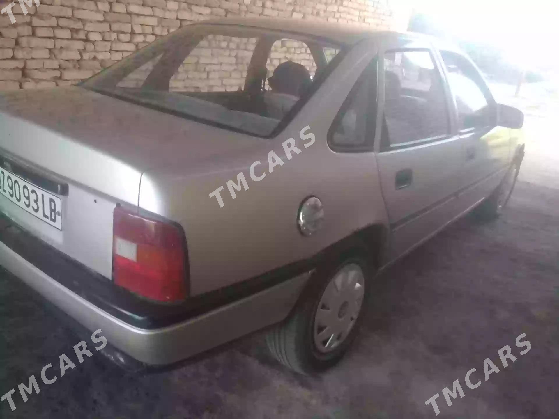 Opel Vectra 1992 - 20 000 TMT - Сакар - img 2