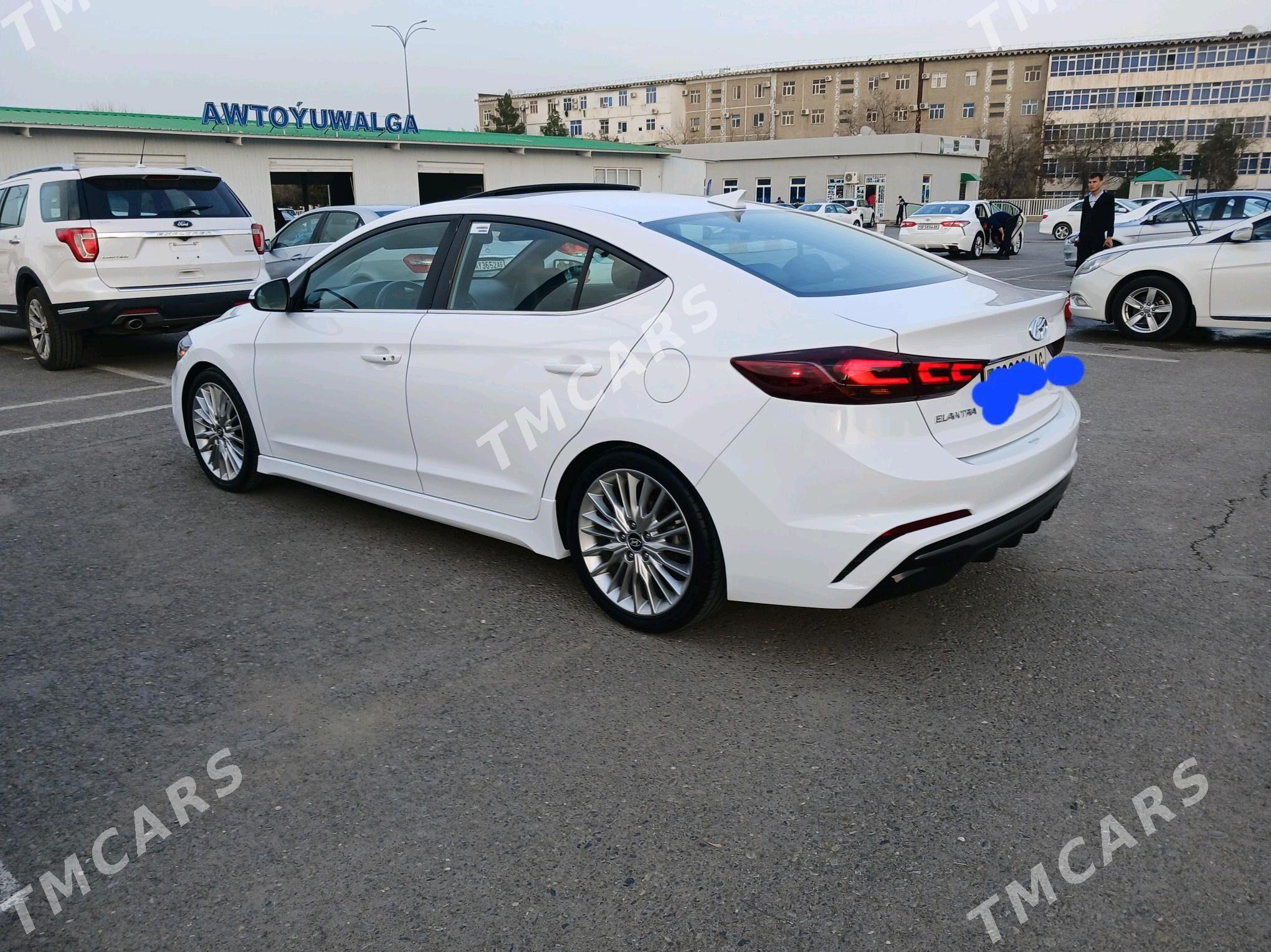 Hyundai Elantra 2018 - 190 000 TMT - Aşgabat - img 3