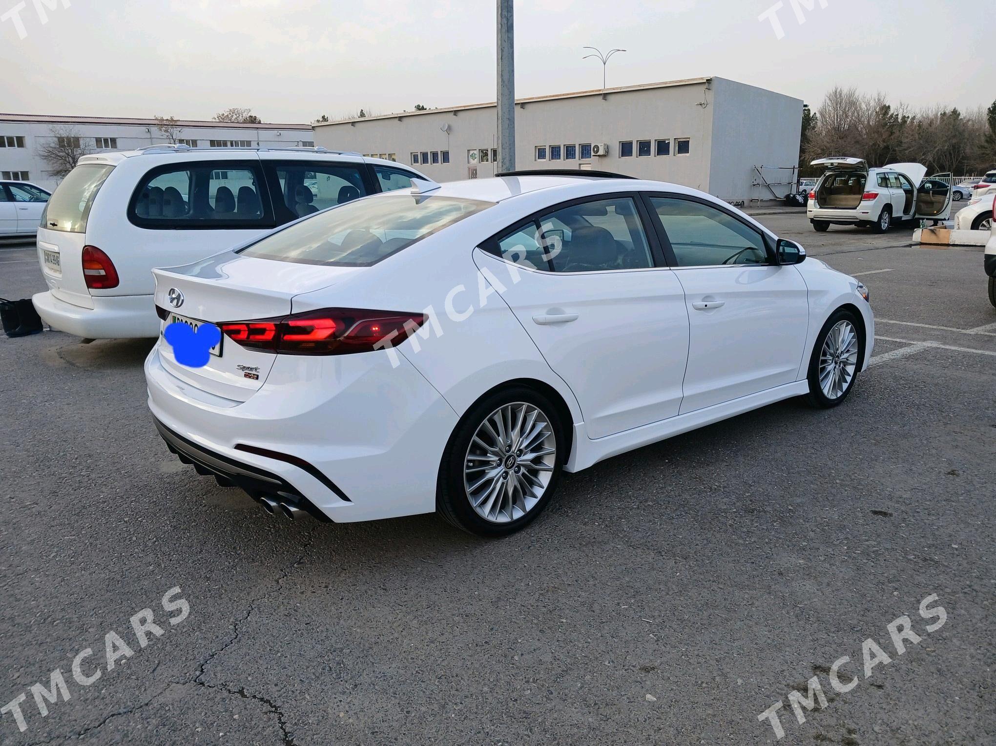 Hyundai Elantra 2018 - 190 000 TMT - Aşgabat - img 4