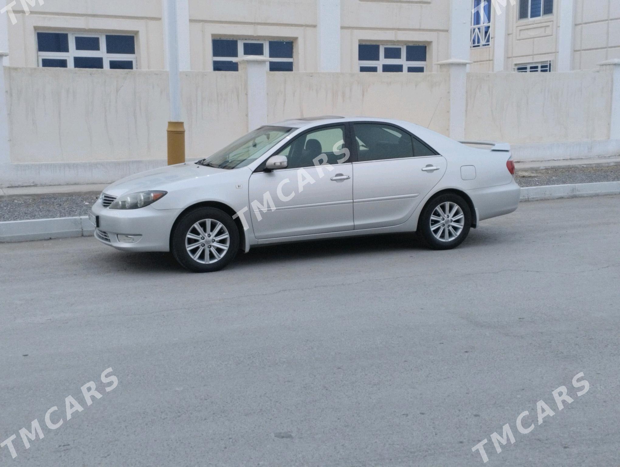 Toyota Camry 2005 - 150 000 TMT - Darganata - img 2