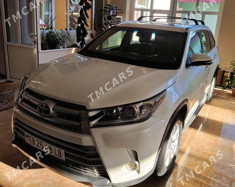 Toyota Highlander 2017 - 452 000 TMT - Туркменабат - img 2