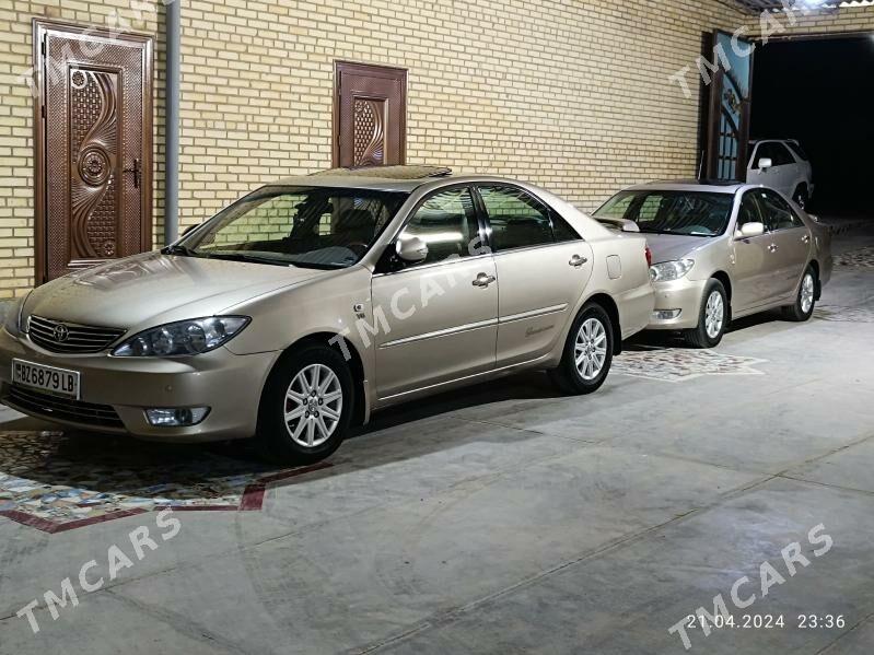 Toyota Camry 2005 - 190 000 TMT - Дарганата - img 4